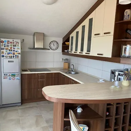 Ecosse Apartment Murter