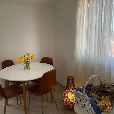 Ecosse Apartment Murter